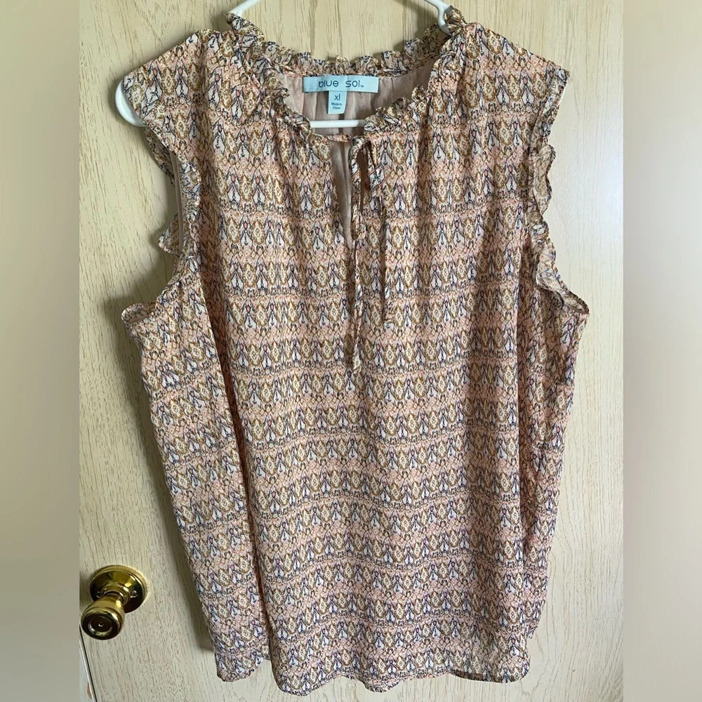 💜 Blue Sol Womens Sleeveless Print Ruffle Top Blouse Neutrals Sz XL